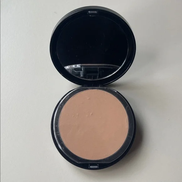 bareMinerals BARESKIN Perfecting Veil in Medium